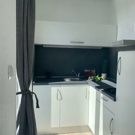 Modern Day Apartman
