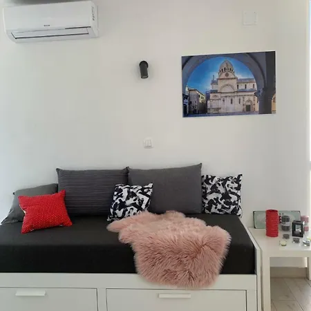 Modern Day Apartament Szybenik